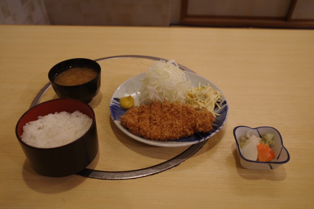 とんかつランチ