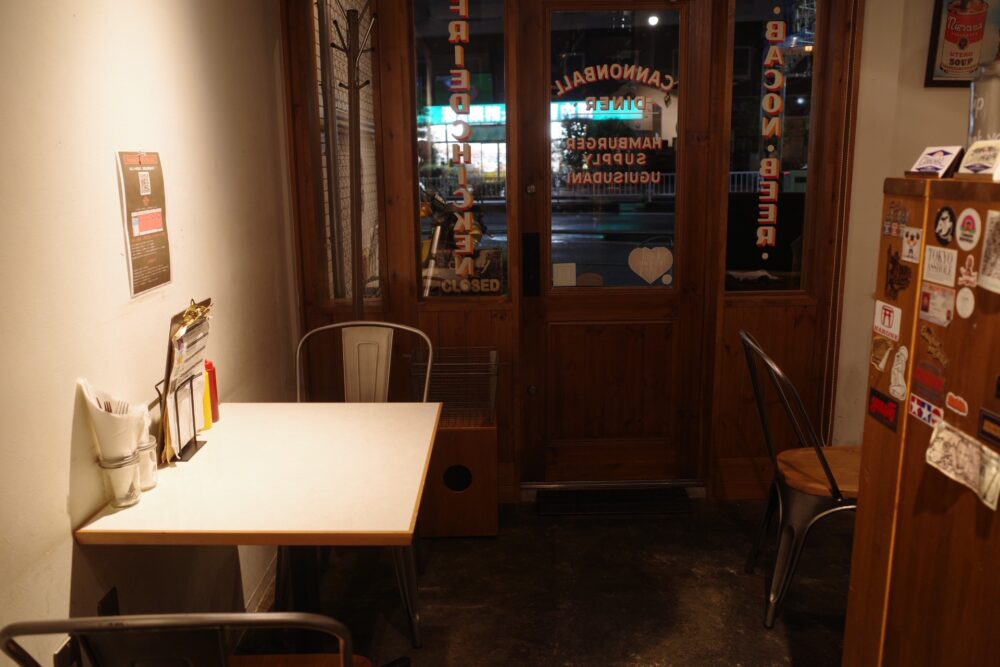 キャノンボールダイナーさん店内