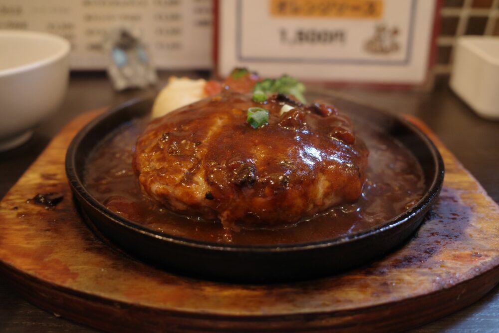 デミグラスハンバーグの形状