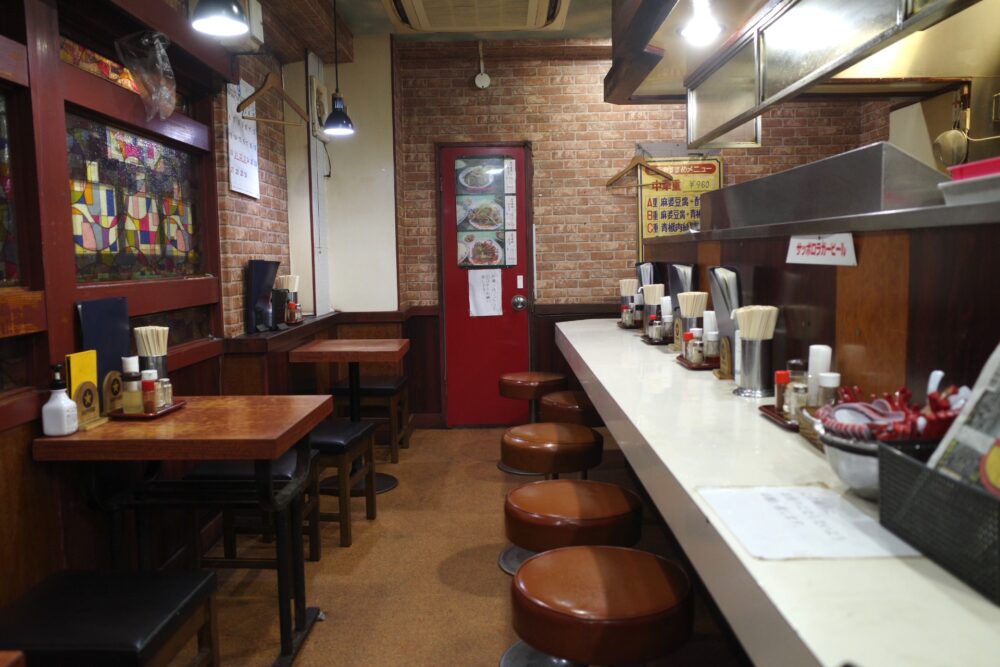 光華飯店さん店内