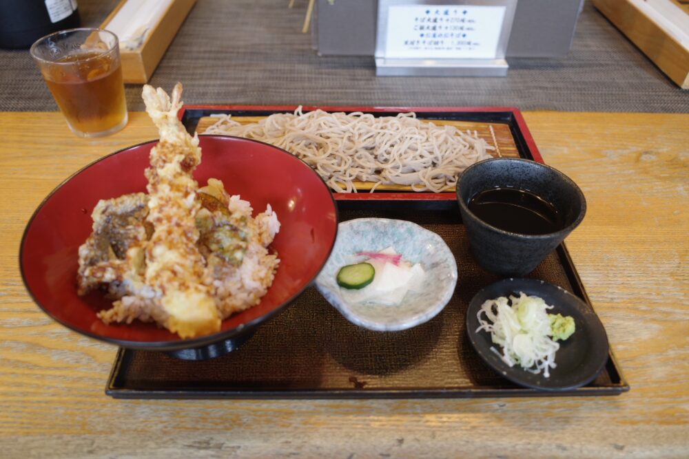 海老天丼とそばのセット