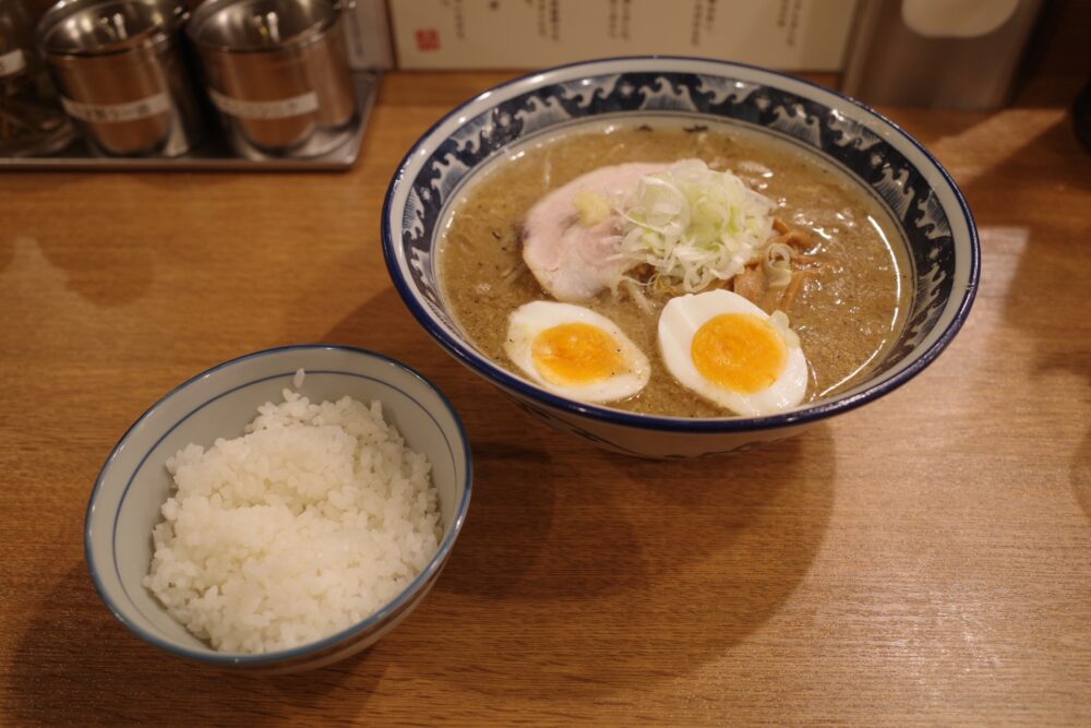 味そらぁめん 並盛＋塩煮玉子＋小ライス
