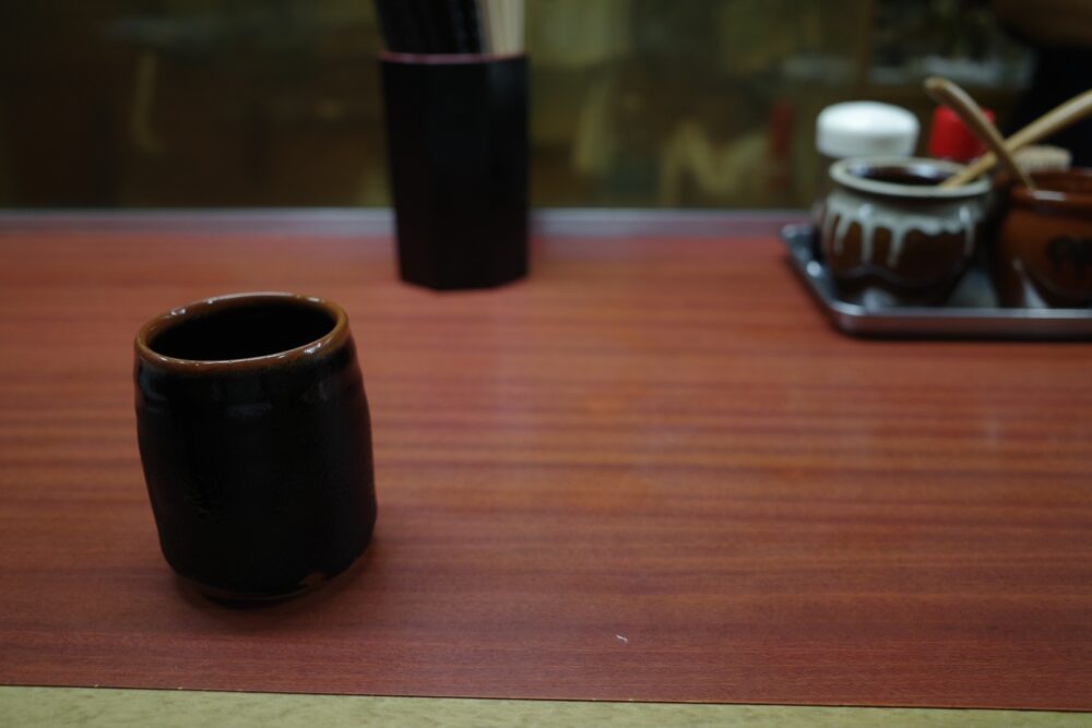 とんかつ 茅さん店内