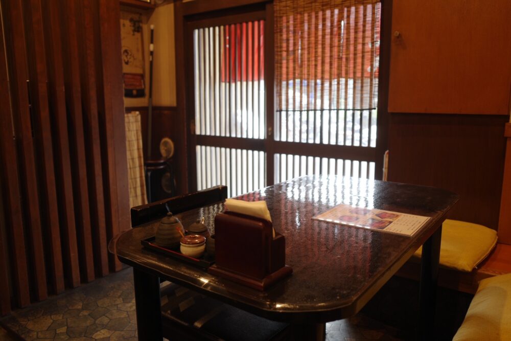うなぎ 仙見さん店内