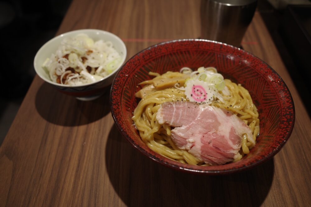 油そば 背脂辣油ライスセット