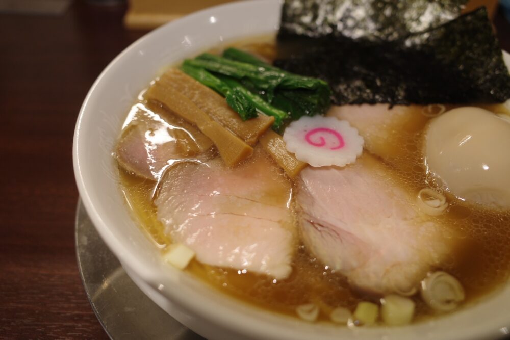 特製東京醤油ラーメンⅡの表面